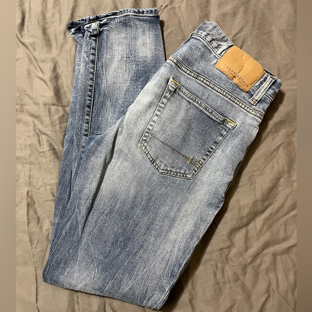 Aeropostale Distressed Skinny Jeans.  Size 31x32.